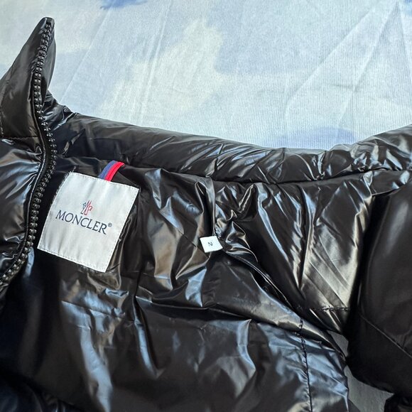 Moncler Down Vest Down - Picture 6 of 9